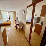 Апартамент Julia Vigo Panorama Несебър