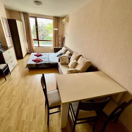 Julia Vigo Panorama Apartment Nesebar
