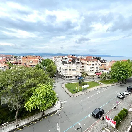 Julia Vigo Panorama شقة نيسيبار
