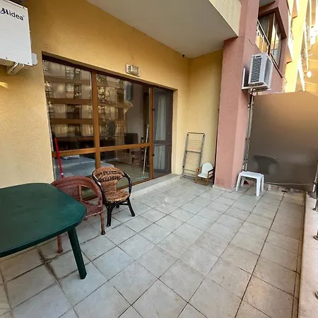 Julia Vigo Panorama Apartment *