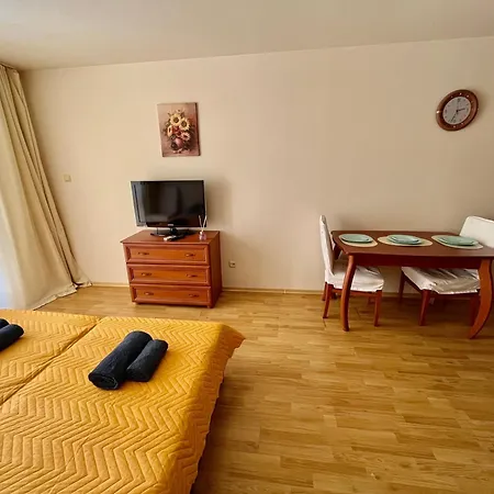 Julia Vigo Panorama Апартамент Несебър