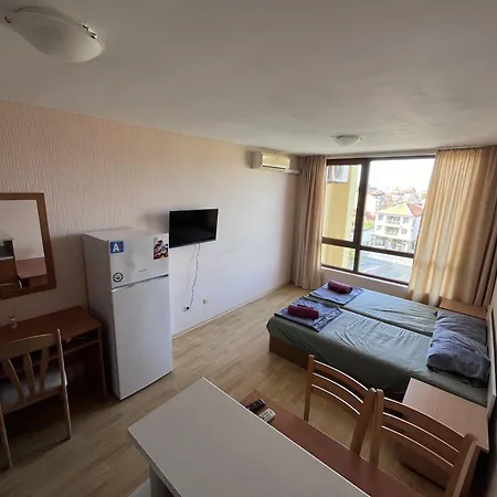 Julia Vigo Panorama Апартамент Несебър