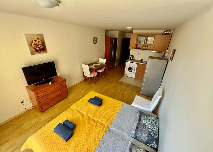 Julia Vigo Panorama Apartment