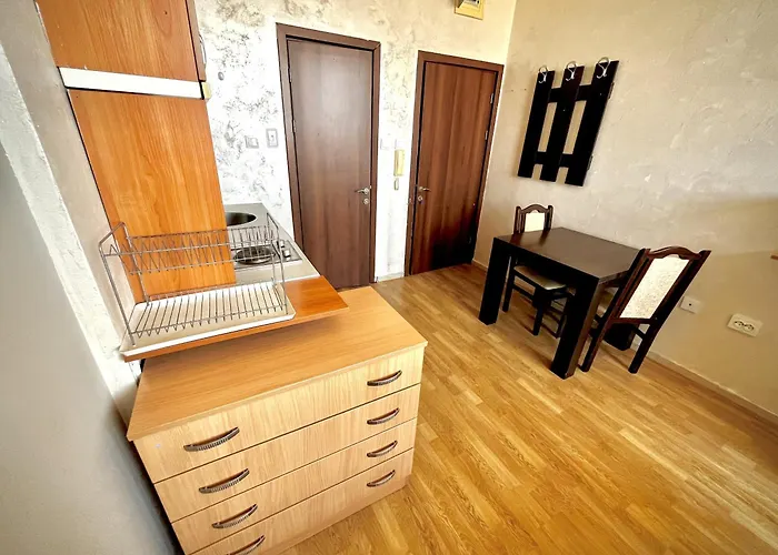 Julia Vigo Panorama Apartment Nesebar