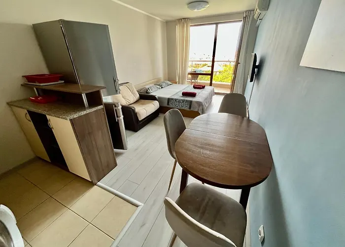 Julia Vigo Panorama Apartment