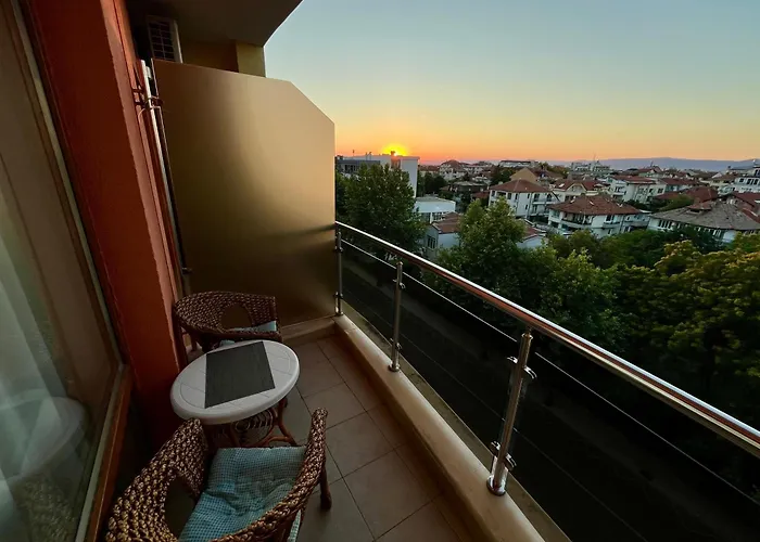 Julia Vigo Panorama Apartment *