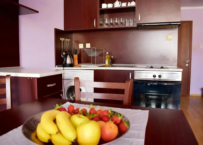 Julia Vigo Panorama *