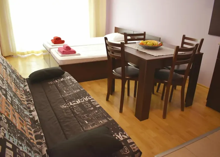 Julia Vigo Panorama Apartment