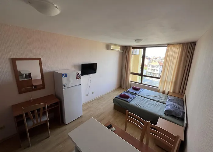 Julia Vigo Panorama Apartment Nesebar