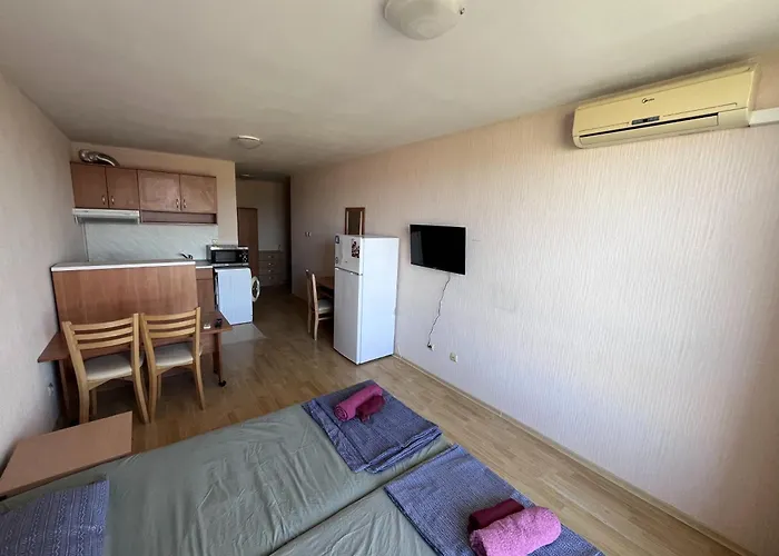 Julia Vigo Panorama Apartment Nesebar